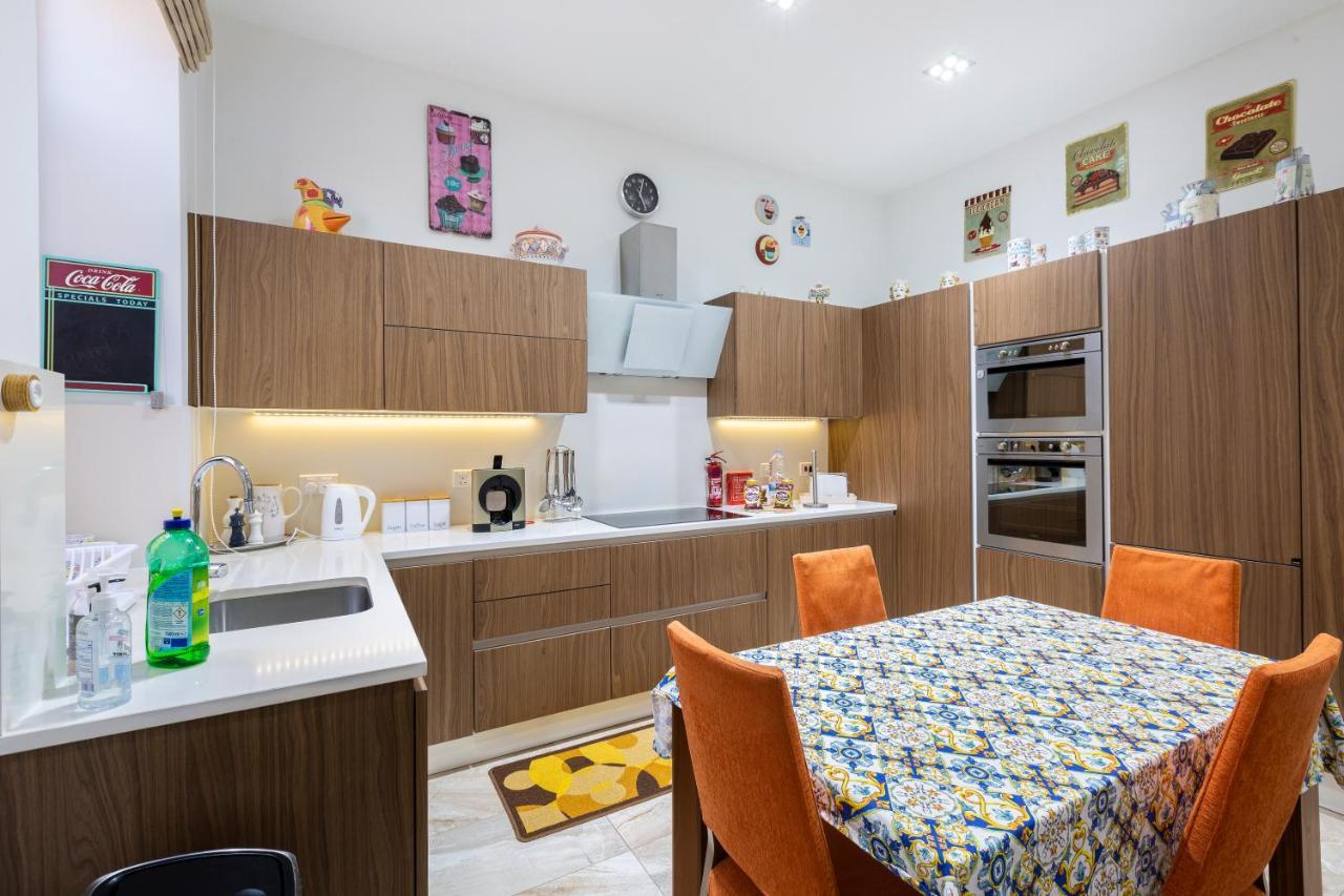 Valletta Large 3 Bedroom ภายนอก รูปภาพ