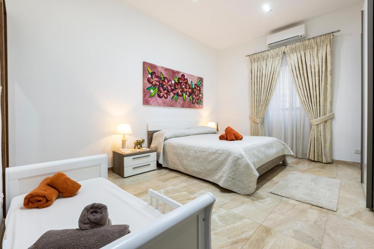 Valletta Large 3 Bedroom ภายนอก รูปภาพ